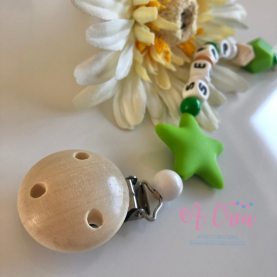 pacifier clip with name 'green silicone star'